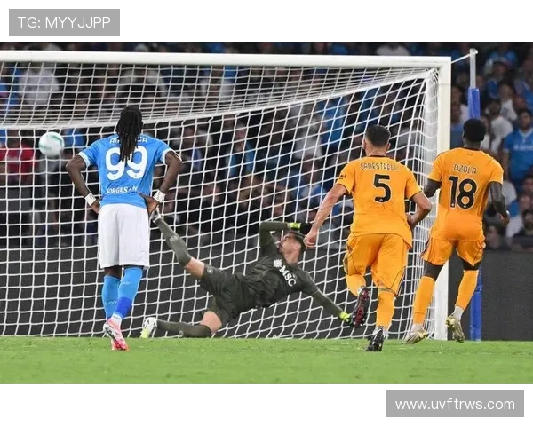 维蒂尼亚传射建功文蒂诺梅开二度热那亚客场半场三球领先博洛尼亚